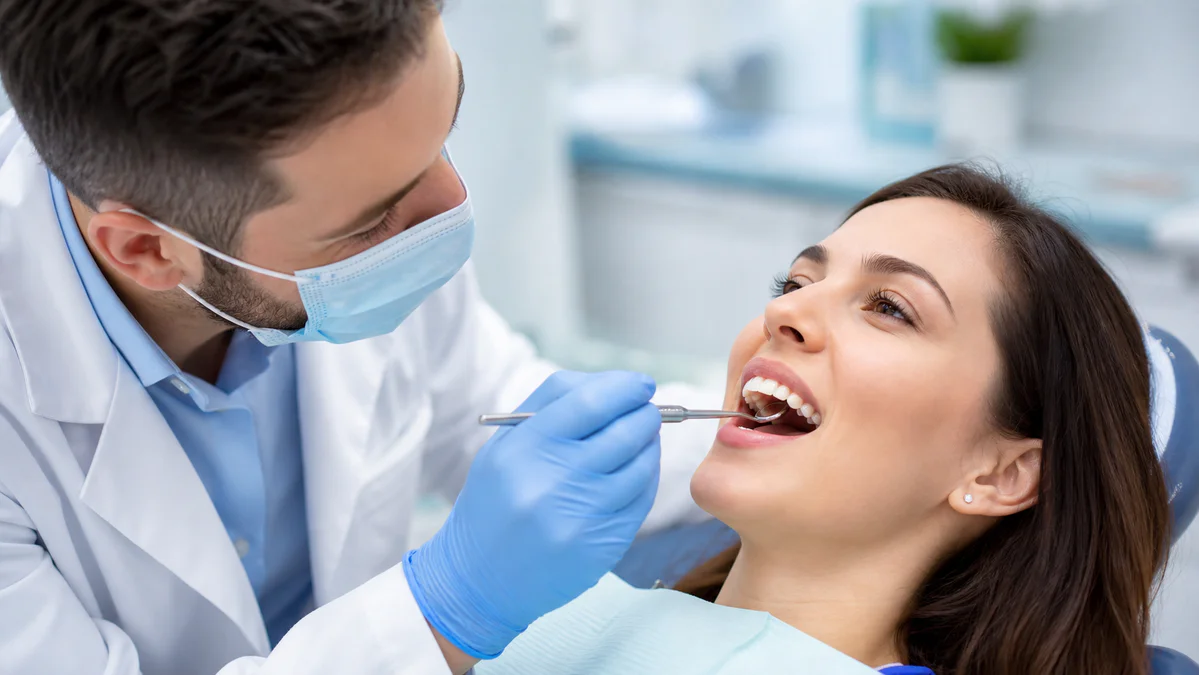 Plaie de gencive qui ne cicatrise pas, quand faut-il consulter ?